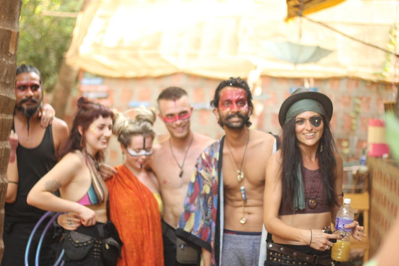 Namahstay Eco Hostel & Coworking & Art Community Space Arambol Buitenkant foto
