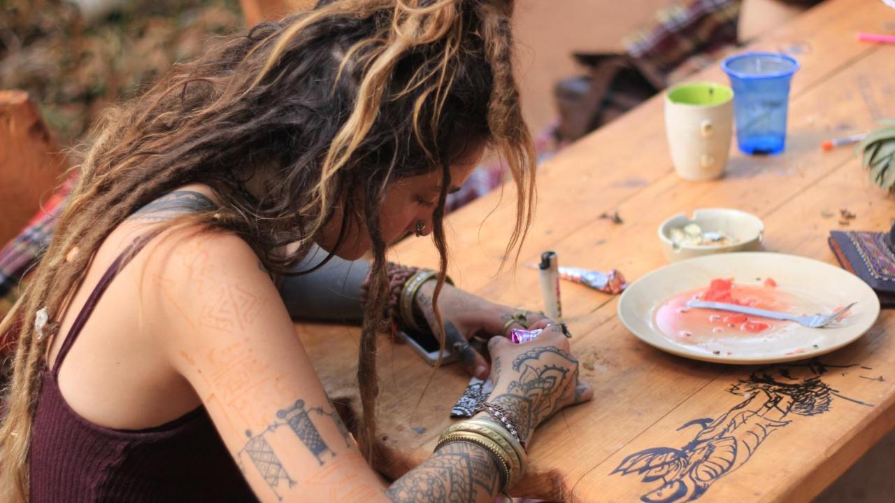 Namahstay Eco Hostel & Coworking & Art Community Space Arambol Buitenkant foto