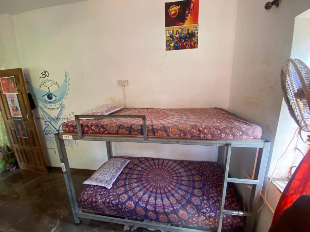 Namahstay Eco Hostel & Coworking & Art Community Space Arambol Buitenkant foto