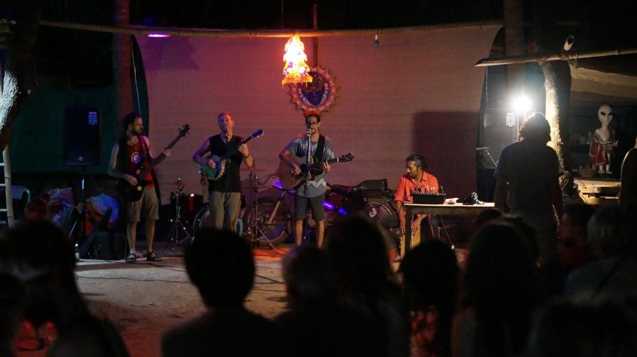 Namahstay Eco Hostel & Coworking & Art Community Space Arambol Buitenkant foto