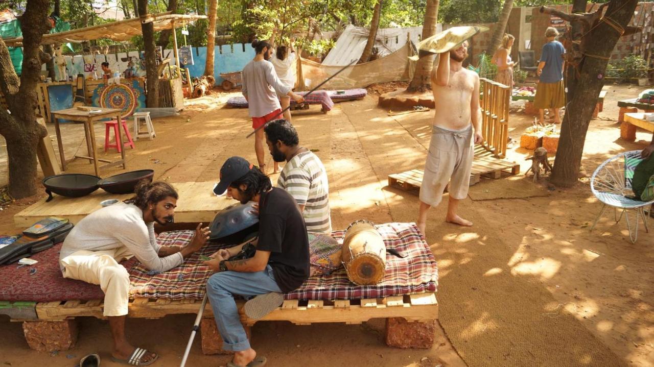 Namahstay Eco Hostel & Coworking & Art Community Space Arambol Buitenkant foto